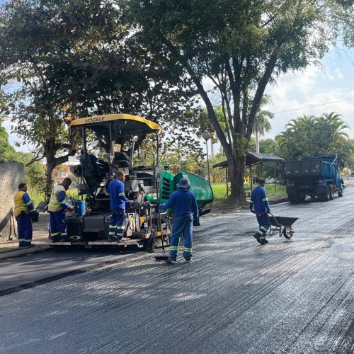 Parceria entre Prefeitura de VR e Governo do Estado leva novo asfalto para o Barreira Cravo